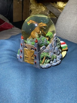  A  - Rare Vintage 1998 Universal Studios Jurassic Park Gates Snow Globe - Read