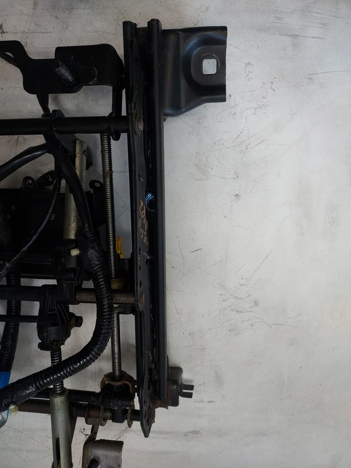 Ford Fusion Mercury Milan 2006-2012 base de asiento motorizada por conductor ajuste pista Foto 4 de 4