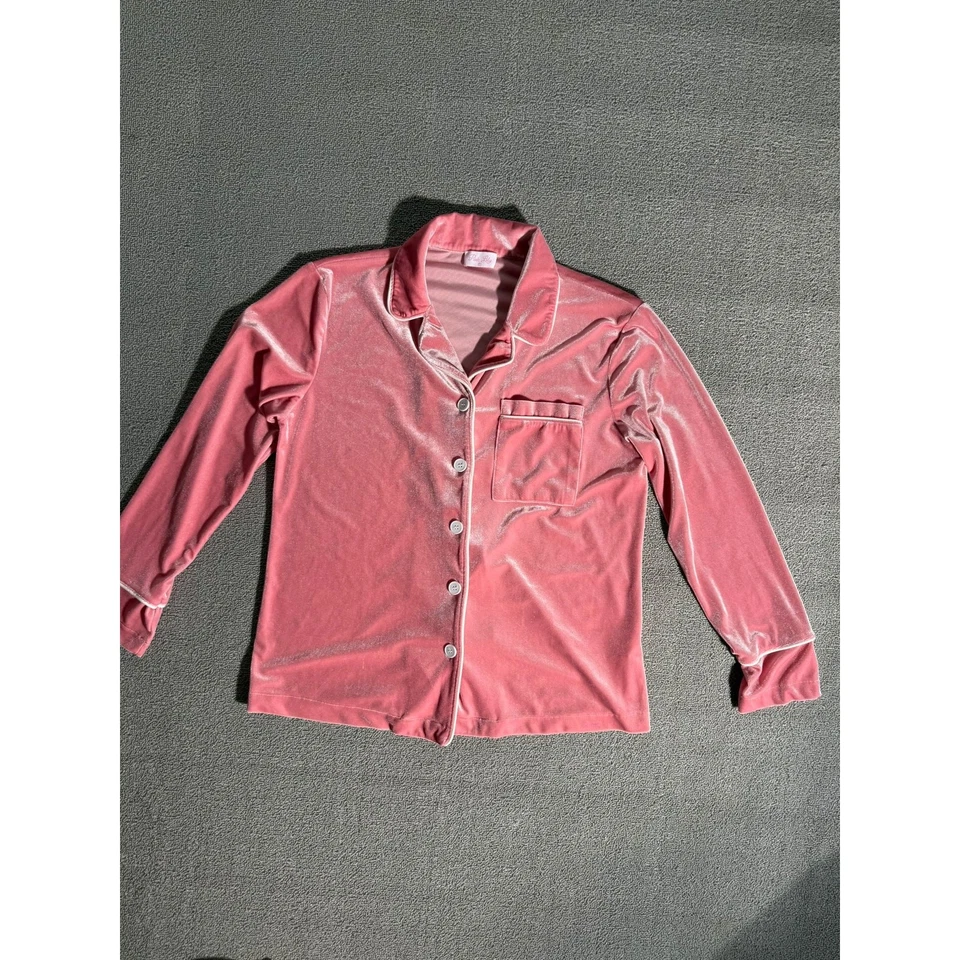 Pink Lily Women’s Pink Velvet Pajama Set XS Soft Breathable - Image 2 of 4