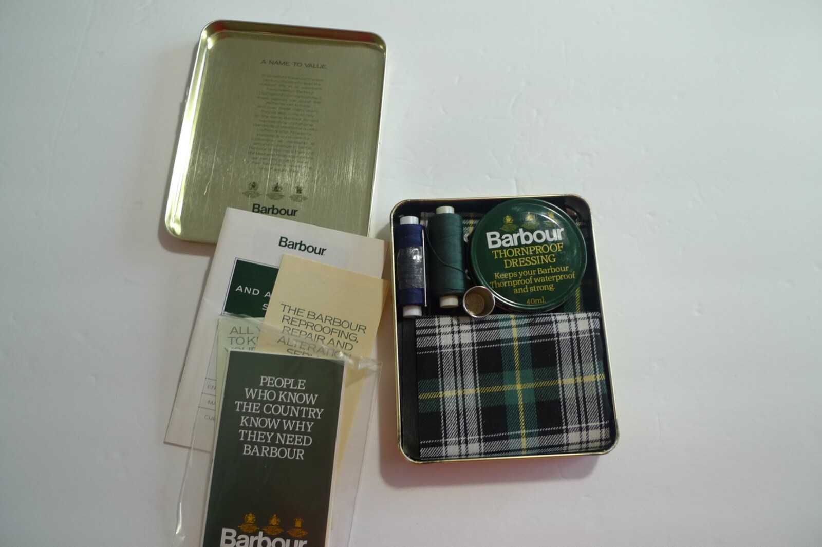 BARBOUR THORNPROOF REPAIR KIT IN METAL TIN COMPLETE NEVER USED