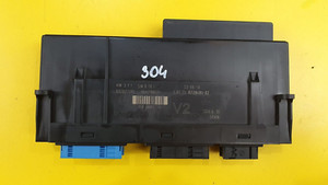 BMW 5 F10 520D 530i M SPORT 10-13 ABZWEIGKASTEN KÖRPERSTEUERGERÄT BCM ECU 9228491