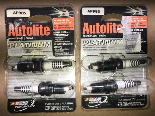 2 Packs of 2 Autolite Spark Plugs (4 Plugs Total) Autolite 985DP2 - Foto 1 di 4