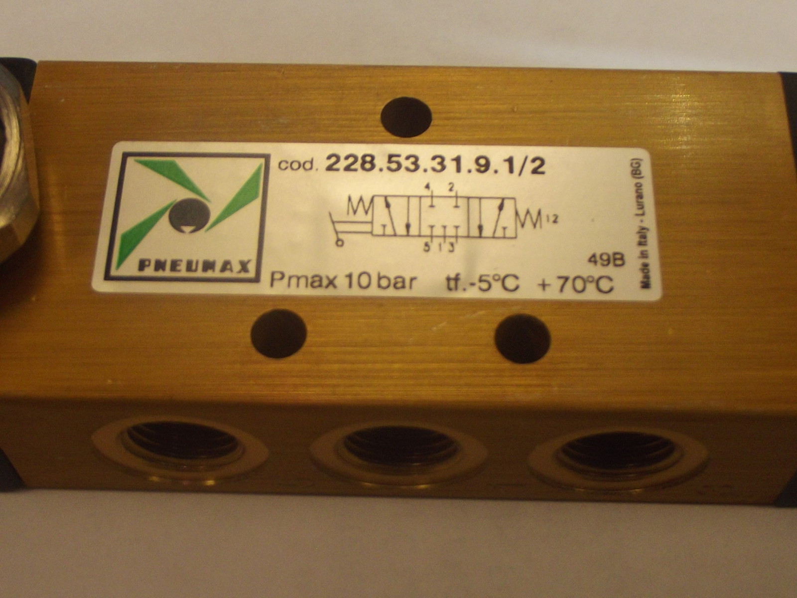 Pneumax 228.53.32.9.1/2 Ventil 5/3,1/8 BSP Mit 3-Positionen-Feder