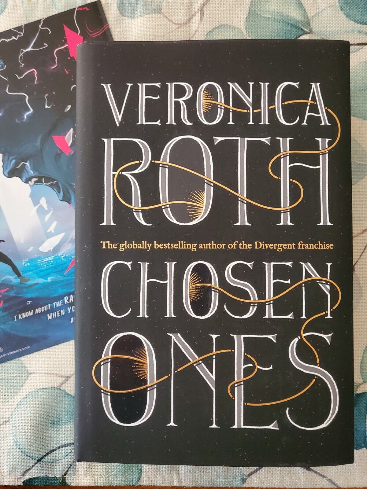 Fairyloot: CHOSEN ONES by Veronica Roth (2020, Hardcover) **SIGNED** UK  1st/1st