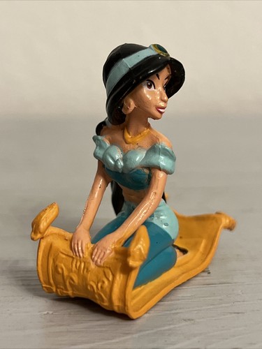 JASMINE ON CARPET ALADDIN DISNEY 1.5” ACTION FIGURE TOY (PRE-OWNED) - Picture 2 of 12
