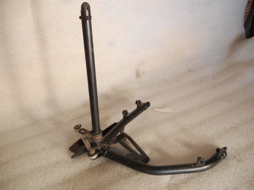 SOPORTE MONTAJE ENFRIADOR ACEITE MOTOR MOTOR BUELL LIGHTNING XB12S INFERIOR IZQUIERDO 2003-2007 - Imagen 5 de 10