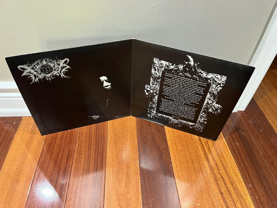 Xasthur - A Gate through Bloodstained Mirrors Special Edition Two Disc Debemur Foto 3 de 4