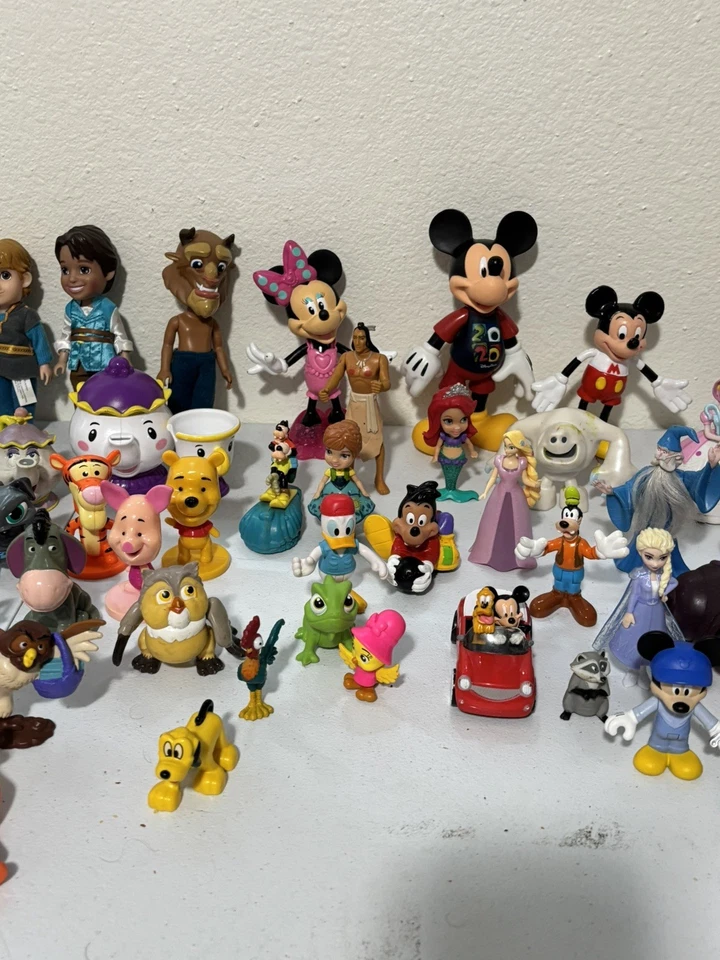 Disney Pixar PVC Plastic Figurines Cake Toppers Figures Play sets Huge Lot 83 - Image 2 of 4