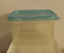 New Jersey Devils Lunchbox Giveaway 1/3/26  No Picture of it.