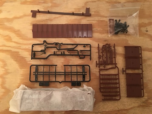 HO Red Caboose Wabash 40’ AAR Single Door Boxcar Unassembled Kit WAB #86069 - Picture 2 of 4