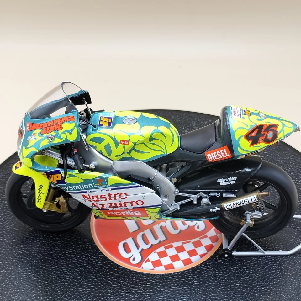 MINICHAMPS 1/12 Aprilia RSW 250 Mugello GP 1999 Valentino Rossi 122990046 - Image 4 of 4
