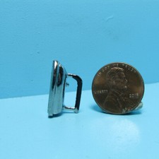 Dollhouse Miniature Metal Silver Iron IM65570