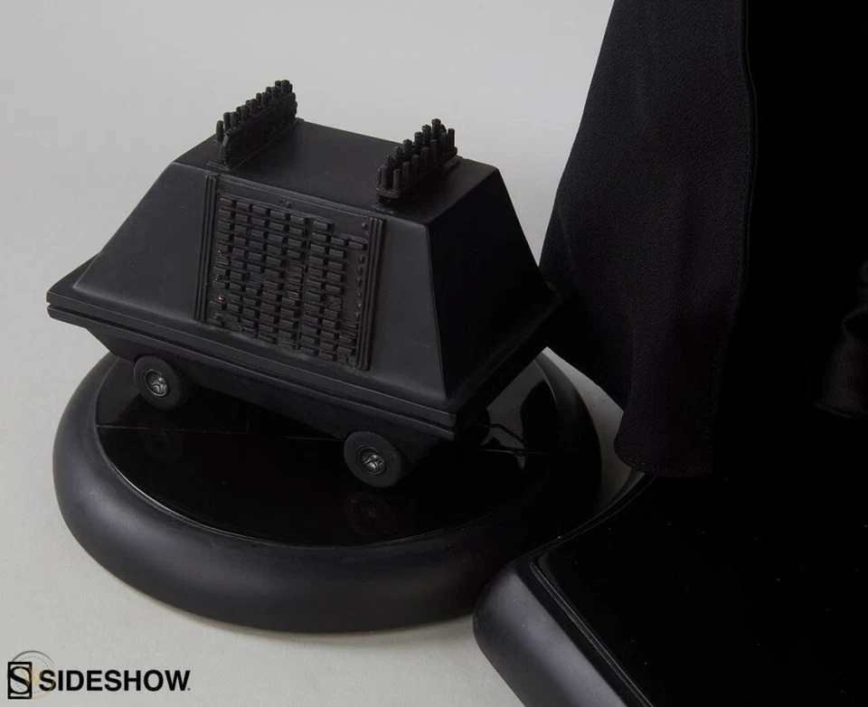 Sideshow STAR WARS Darth Vader 1/4 Scale Premium Format Figure Exclusive ver - Image 4 of 4