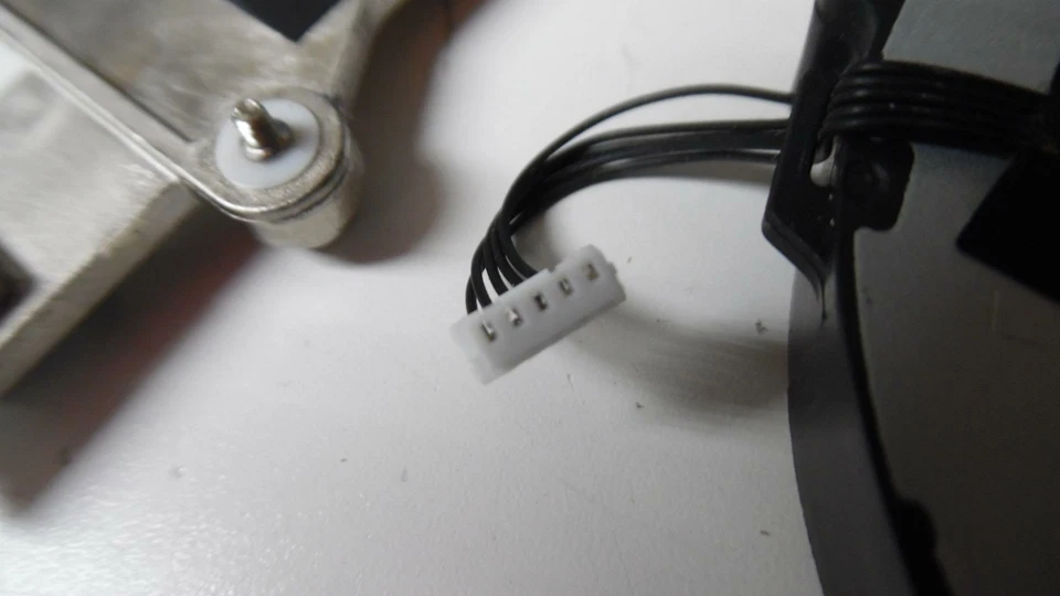 OEM 14" CPU Heatsink w/Fan for Lenovo ThinkPad E540 - 04X4159 4X4159 - Image 3 of 4