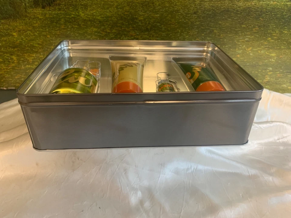 CURVE 125 ML COLONIA SP/ 7,5 ML COLONIA/ 100 ML BÁLSAMO PARA DESPUÉS DEL AFEITADO/ 100 ML GEL DE DUCHA Foto 3 de 4