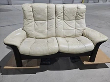 Ekornes Stressless ‘Buckingham’ Leather Loveseat Norway Living Room Furniture