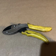 VINTAGE TRUE-TEMPER BRIAR EDGE -B36 PRUNERS GARDEN TOOL MADE IN U.S.A.