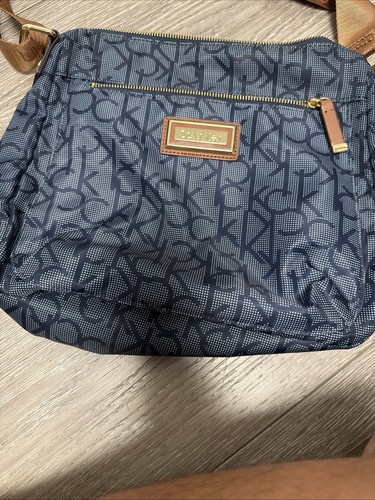 Calvin Klein Dark Blue Handbag with Strap Zipper & button closures , VERY CLEAN - Picture 7 of 17