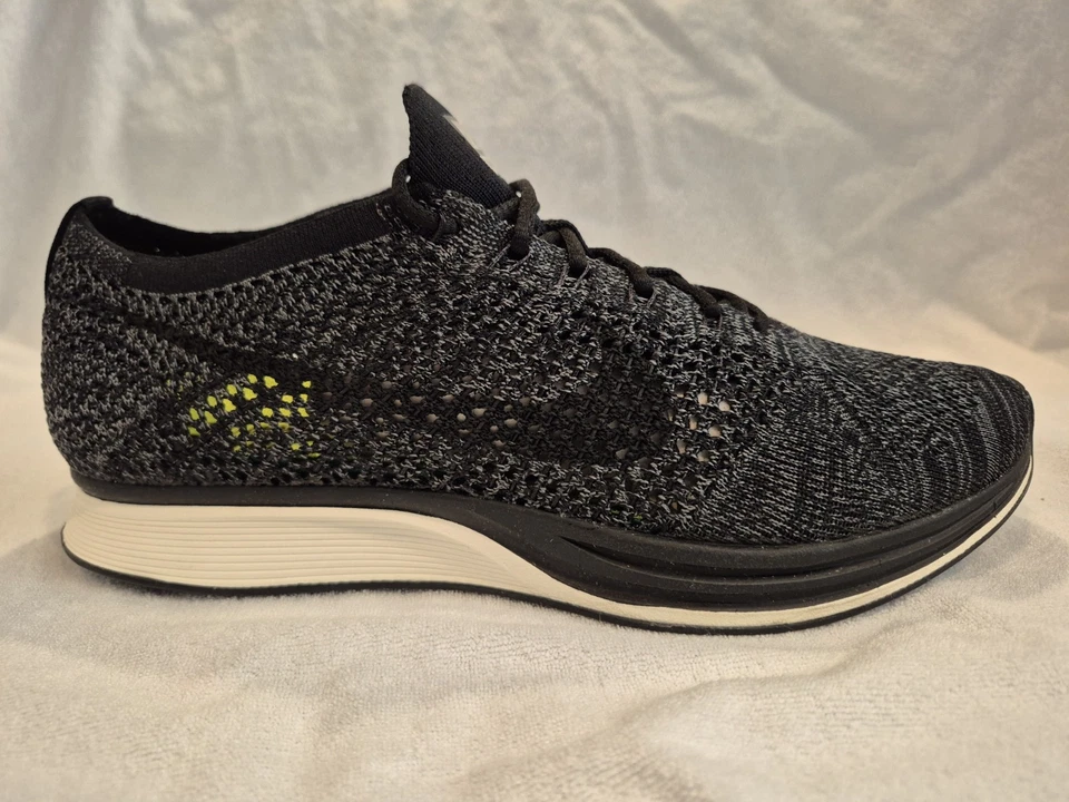 NIKE FLYKNIT RACER MEN'S SIZE 9 BRAND NEW IN OG BOX - Image 3 of 4