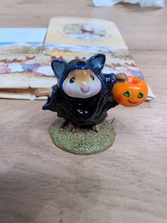 Wee Forest Folk Bat Mouse M 154 Retired Mint Condition with box