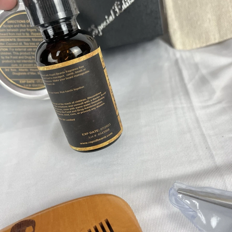 Kit Barba Rápida ~ Edición Especial ~ Cepillo, Peine, Tijeras, Bálsamo, Aceite y Bolsa NUEVO Foto 4 de 4