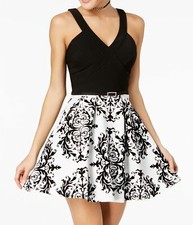  269 Crystal Doll Womens Juniors Black White V-Neckline Fit  Flare Dress Size 5