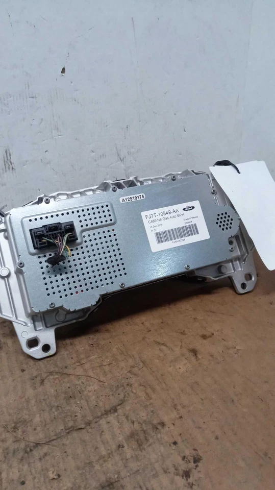 Lincoln MKC 2015 velocímetro medidor OEM FJ7T10849AA blanco 119 k millas Foto 3 de 4