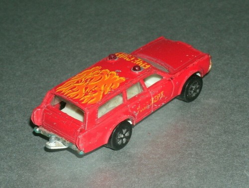 1/64 Scale 1968 Mercury Commuter Estate Wagon Fire Chief Car - PlayArt Hong Kong - Picture 2 of 7