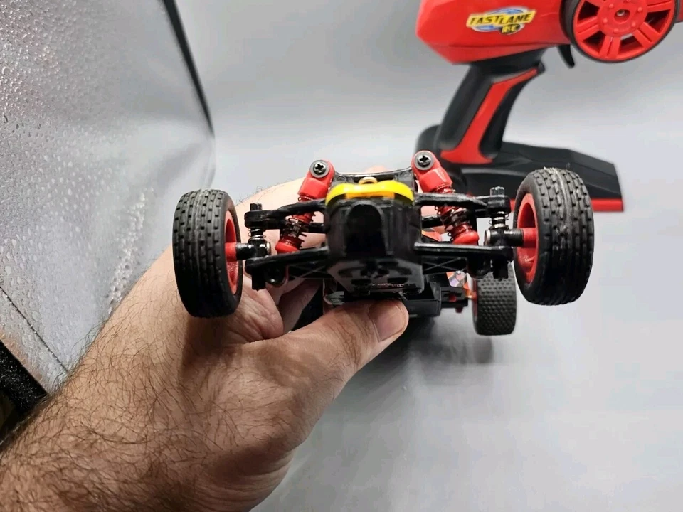 Toys'R'Us Fast Lane RC 27MHz Ultra Fast Remote Control Red Buggy Car W/ Remote - Image 4 of 4