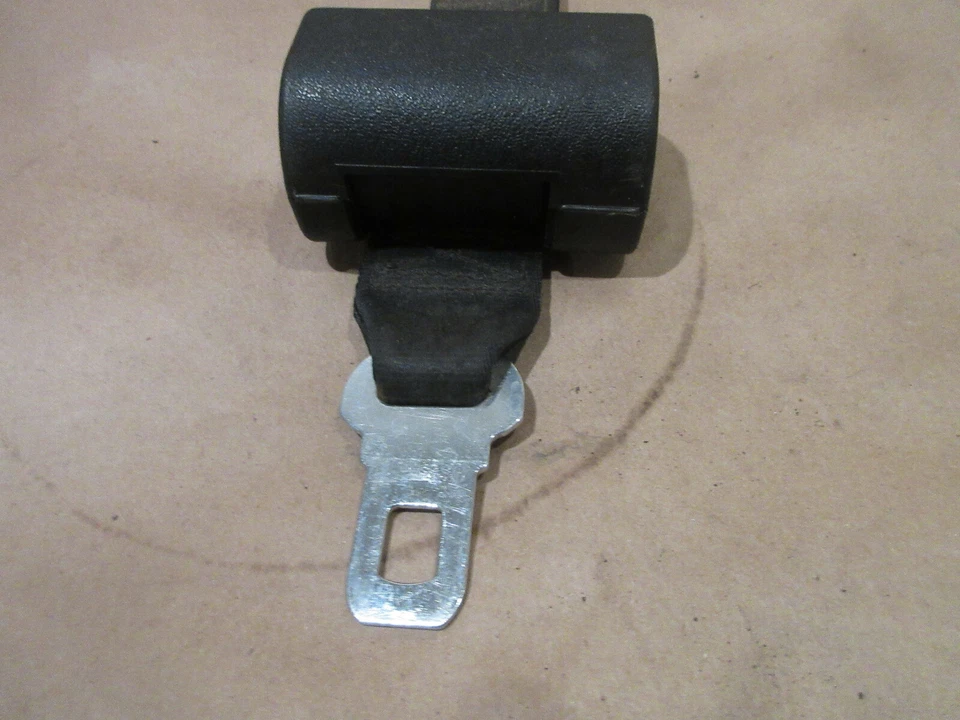 法拉利 Mondial 3.2,Mondial t- 后座带 -P/N 61245500 — 第 2/4 张图片