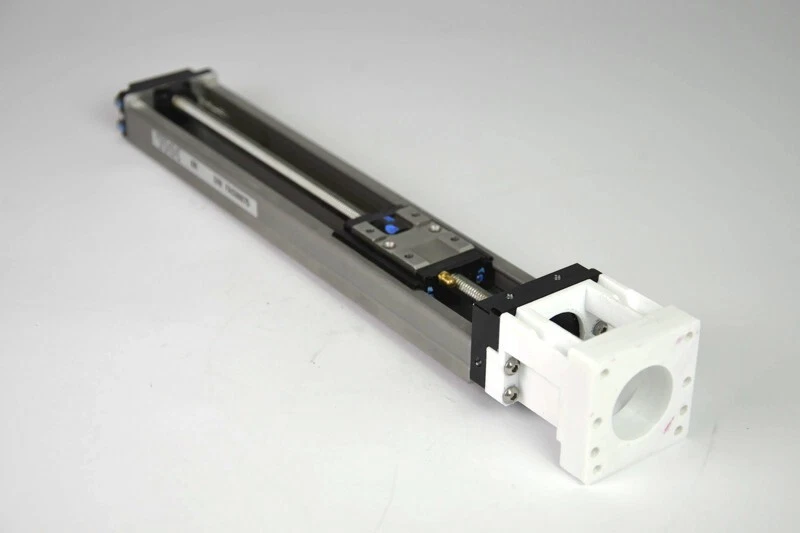 THK KR20A 200mm Lineare Attuatore Con Motore Gabbia Nema 17 - Immagine 3 di 4