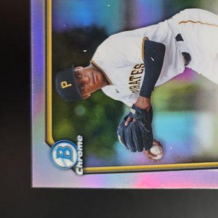 2026 Bowman Chrome Wilton Guerrero Jr. #CPA-WG Auto Refractor /499 1st Prospect view 4