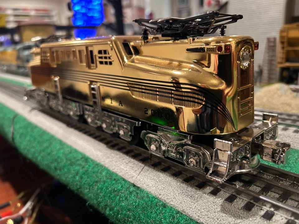 Locomotora eléctrica MTH 30-2514-0 Pennsylvania GG-1 chapada en oro #2000 nueva en caja Foto 3 de 4