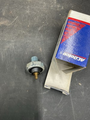 #ad AC Delco F1804 Engine Oil Pressure Sensor Sender Switch GM 12309858 $11.99