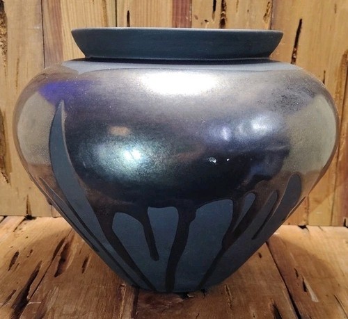 VTG Haeger 1990 Black Volcanic Lava Glaze Pottery Vase #4328 American Made 8" - Picture 3 of 8