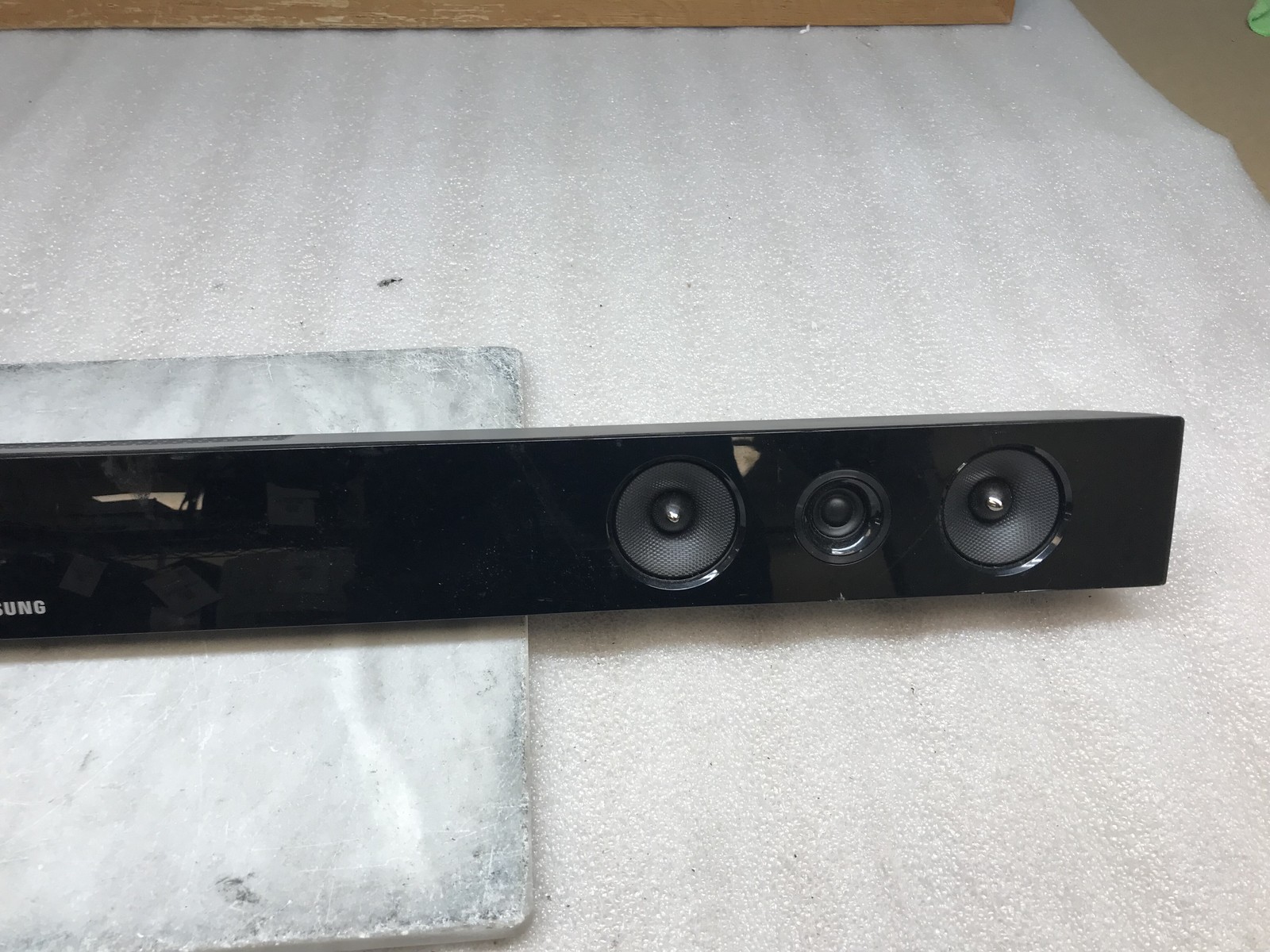 Samsung HW-E450 Home Theater Sound Bar  Tested And Functional
