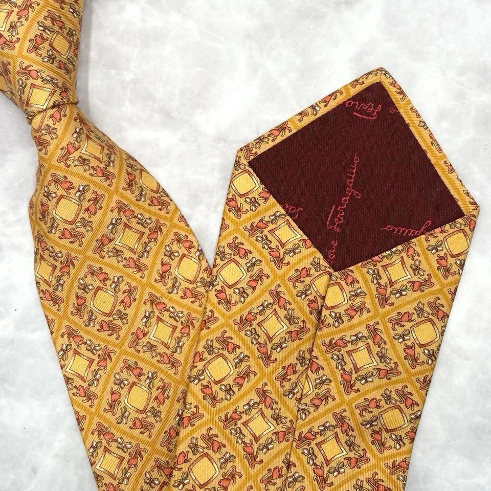 Corbata Salvatore Ferragamo Cuello Oro León Libélula Sin Usar Como Nueva Regalo Foto 2 de 4
