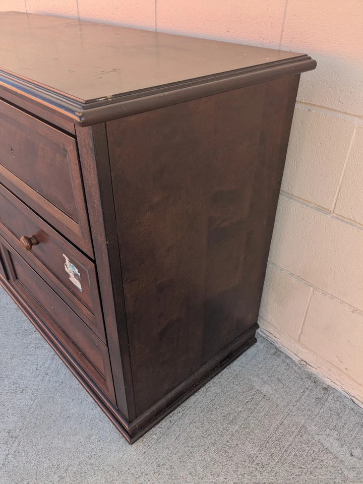 Cómoda de madera moderna Regency 6 cajones Foto 3 de 4