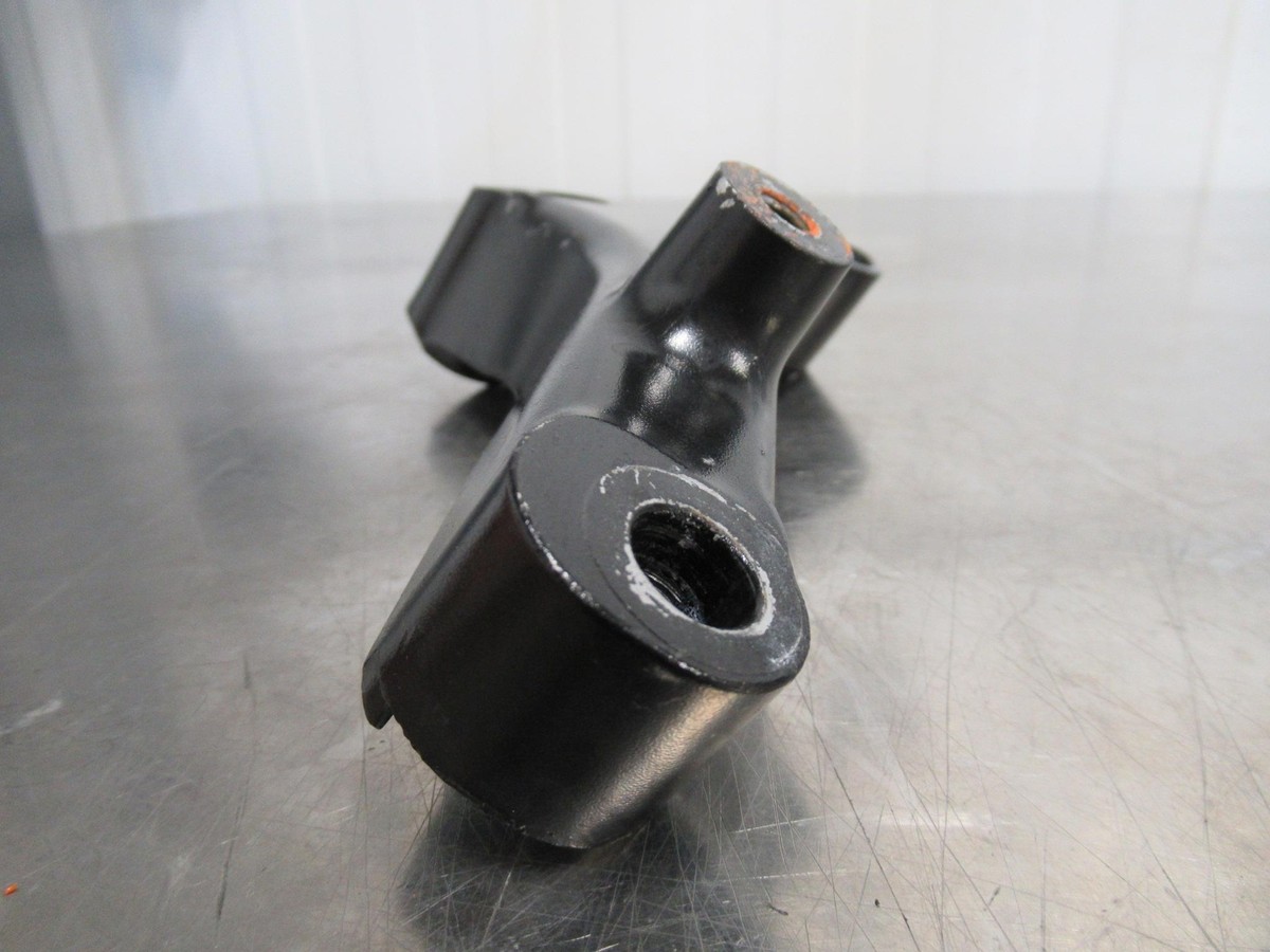 Kawasaki Concours 14 Zg1400 2012 Left Front Engine Mount Bracket