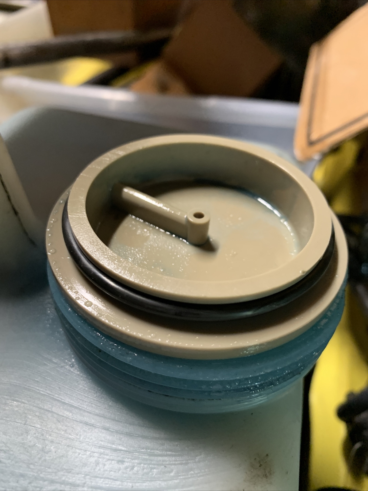 Mercury Mariner Outboard Oil Tank 3 Gallon With Caps 150hp 200hp 225hp