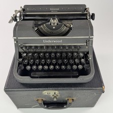 Vintage 1947 Underwood Universal 4 Bank Portable Typewriter & Case thumbnail