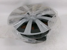 4-18-24 Camry Genuine Toyota Wheel Cover HUB CAP 42602-06141 for 16 inch wheel