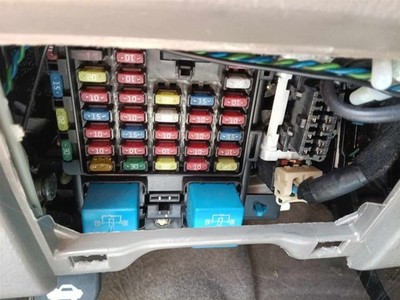 SANTA FE  2005 Fuse Box Cabin 6798