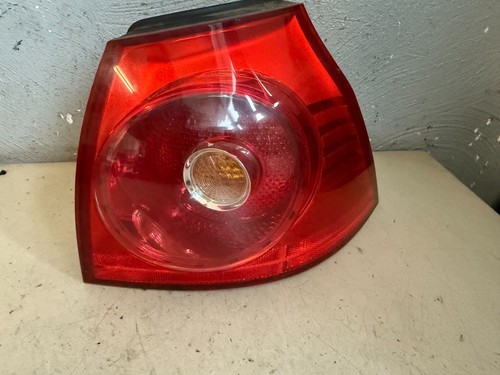 VW Golf V 1,4FSI 66kW 2005 Rücklicht Rechts Aussen
