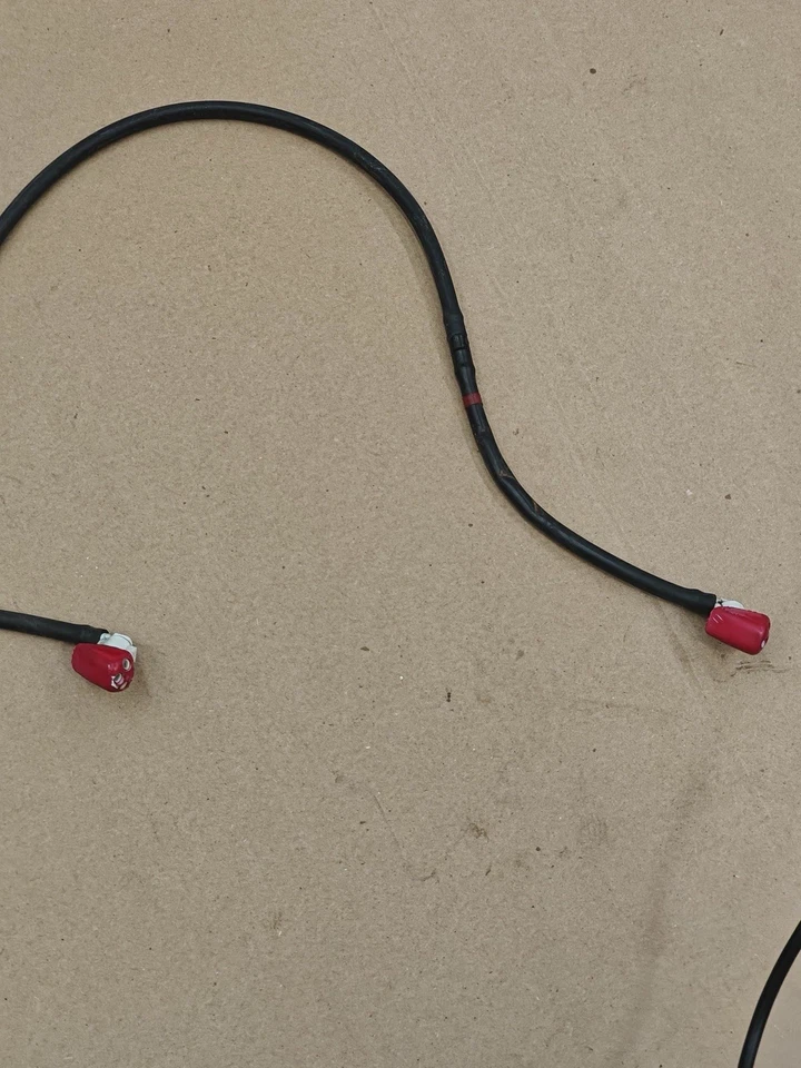 2001 2002 2003 2004 2005 Lexus IS300 OEM Capó Rojo Boquillas Spray Jet Mangueras Juego Foto 2 de 4