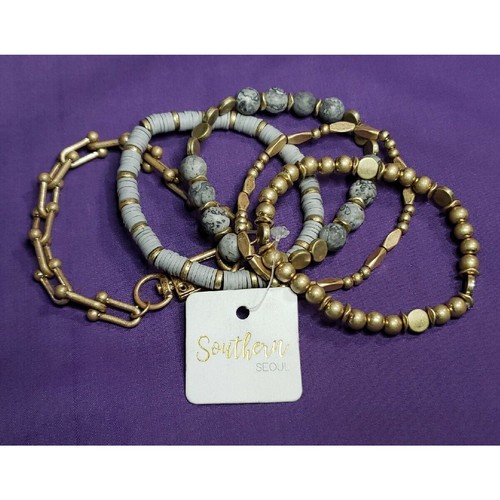 Southern Seoul Set mit fünf Armbändern mattgold und grau, echte Steine, neu mit Etikett