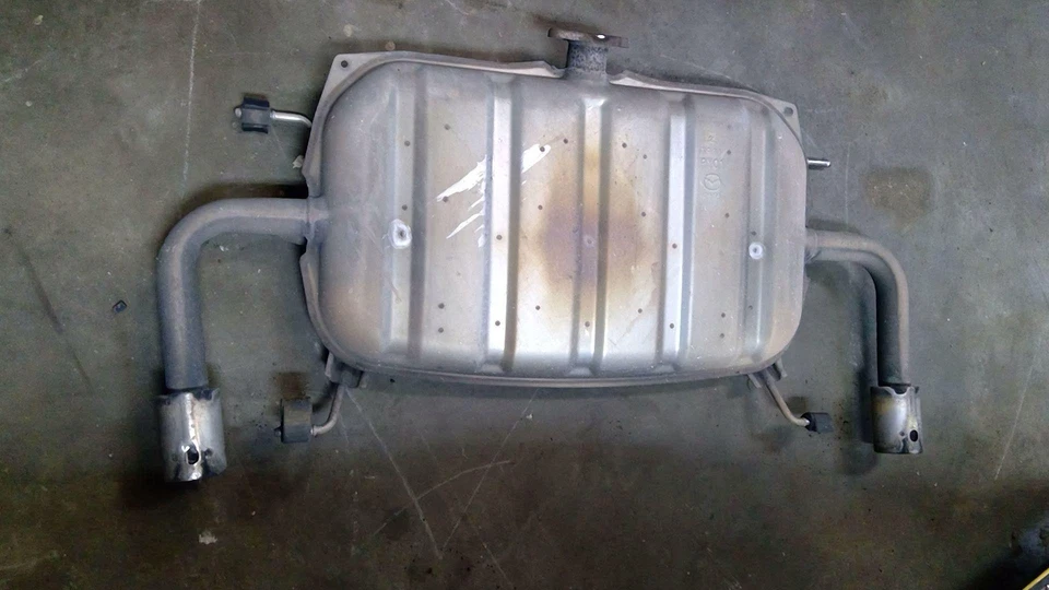 Silenciador de escape trasero para MAZDA 6 2014-2017 2,5 L OEM Foto 3 de 4