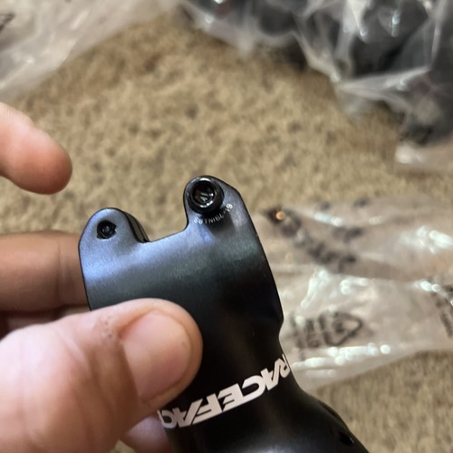 RaceFace Stelo Turbina 60mm Morsetto 31,8mm +/-6 Gradi 1 1/8 Nero Mtn Bici 60 19 12 - Foto 8 di 11