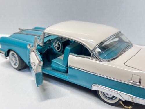 Pontiac Star Chief 1955 techo rígido diecast modelo detallado hermoso coleccionable - Imagen 8 de 20