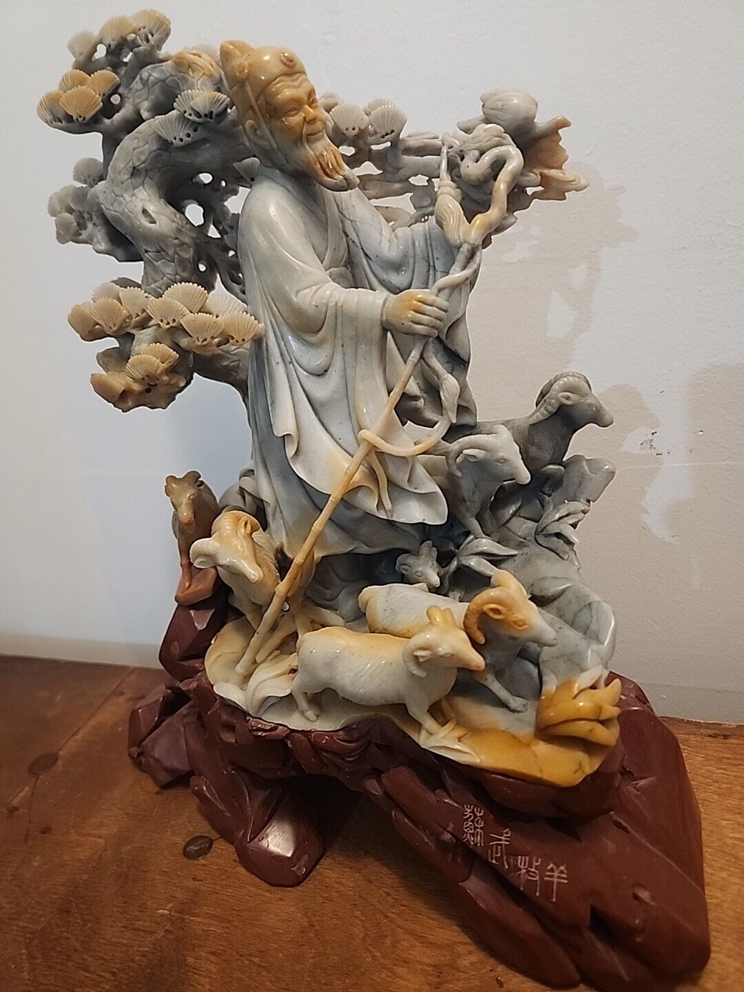 Picture 2 of 16